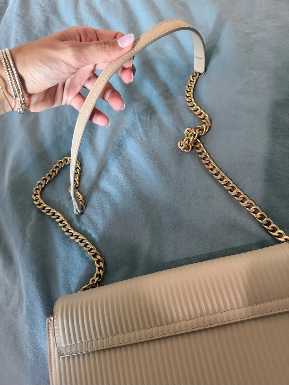 Visone stylish cream